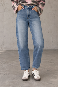 Stretch Mom Jeans light denim blue