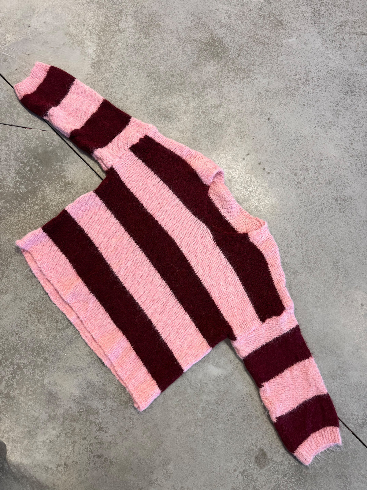 Kuschelweicher Strickpullover mit Alpakaanteil burgundy/rosa