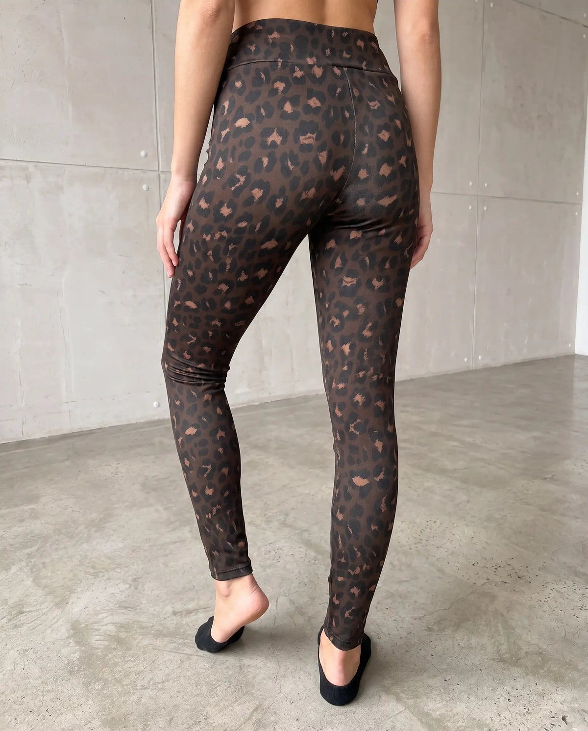 Butterstoff Leggings LEO dark chocolate/schwarz