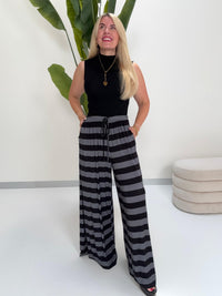 Butterstoff Hose BIG STRIPES stone grey/schwarz