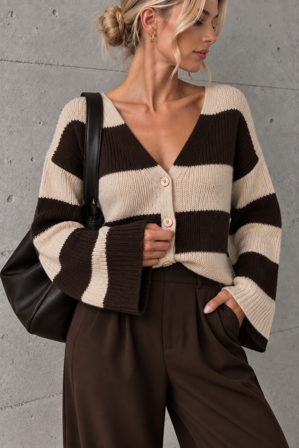 Leichte Strickjacke BLOCK STRIPES mit Knopfleiste chocolate/creme