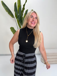 Ripp Turtle Neck Top LOVELY LIFE schwarz