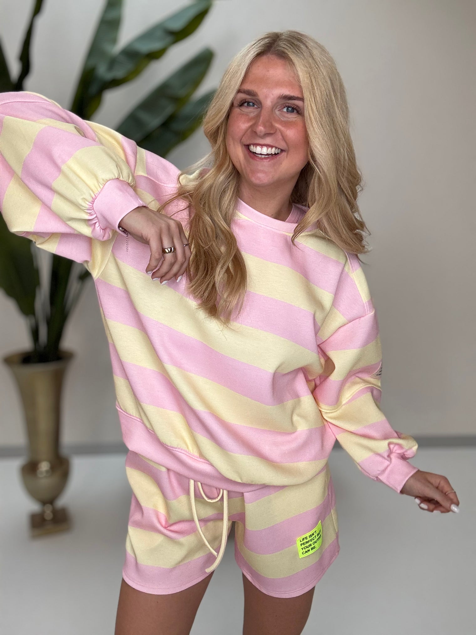 Butterstoff Sweater PERFECT OUTFIT rosa/gelb