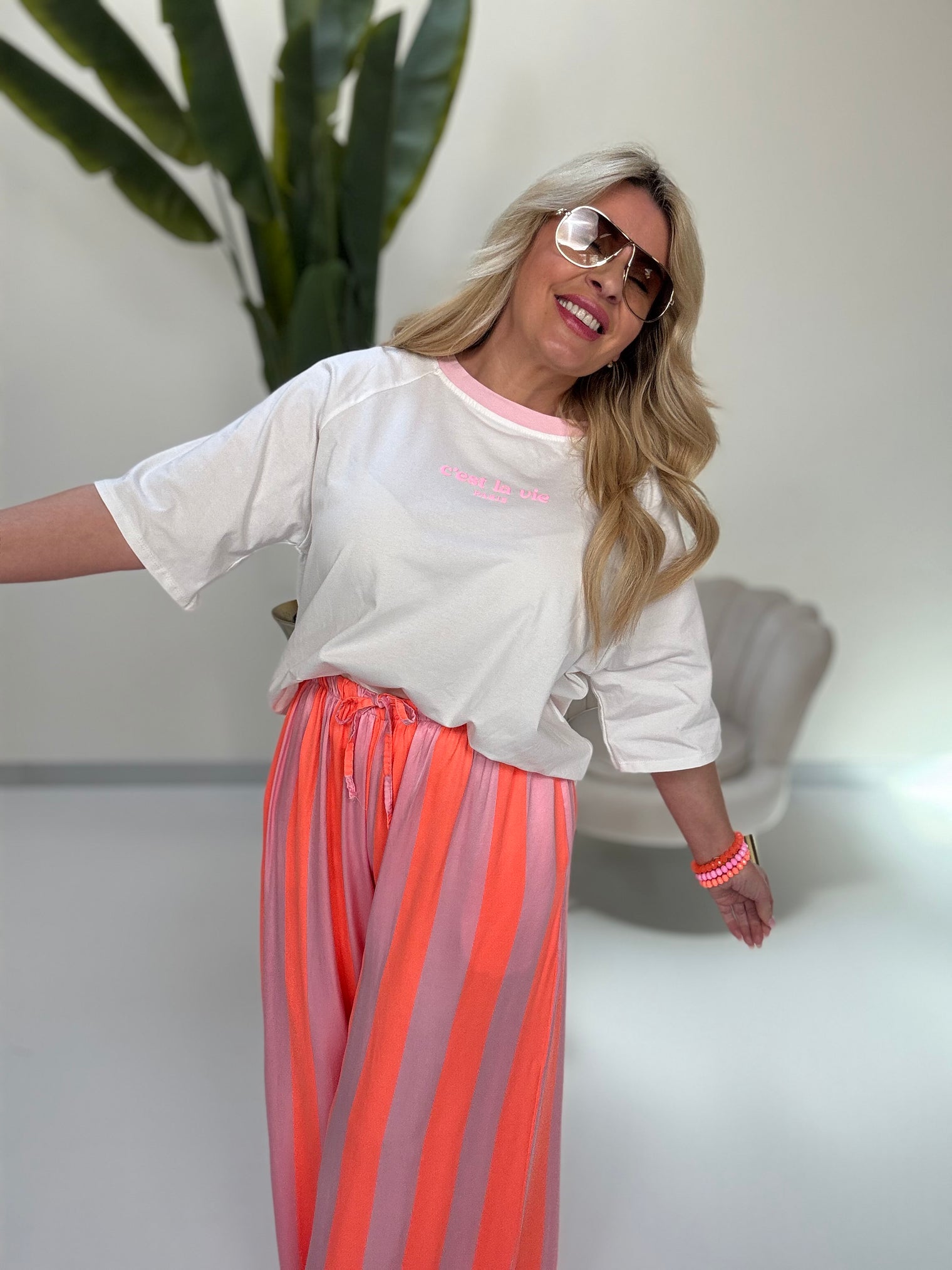 Statement Shirt weiß C’est la vie Paris pink