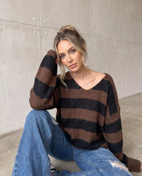 Kuschelweicher Strickpullover mit Alpakaanteil schwarz/braun