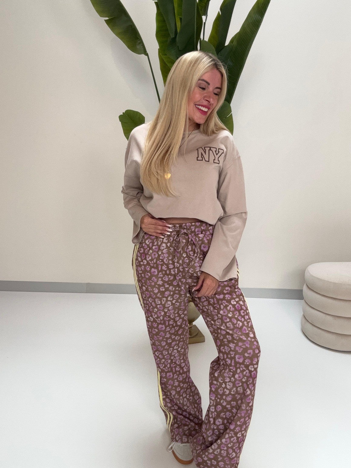 Statement Sweater hellbraun NEW YORK