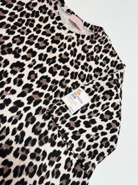 Butterstoff Shirt leo BE THE REASON mit hochwertigem Patch am Ärmel