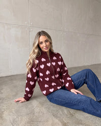 Zipper Strickjacke mit Herzchen burgundy/rosa