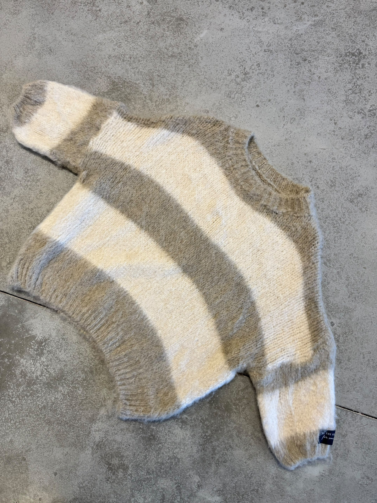 Strickpullover mit Patch creme/beige