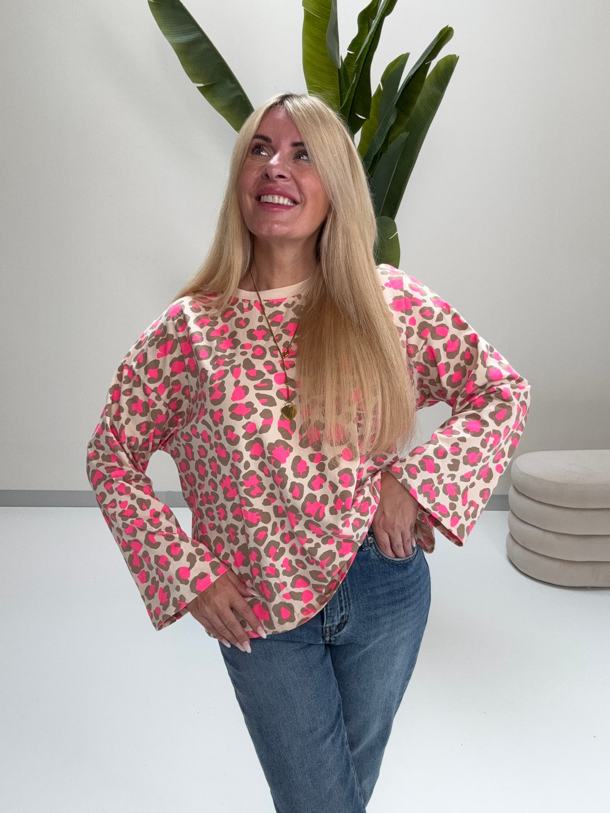 Longsleeve mit leicht ausgestelltem Ärmel creme LEO taupe/pink