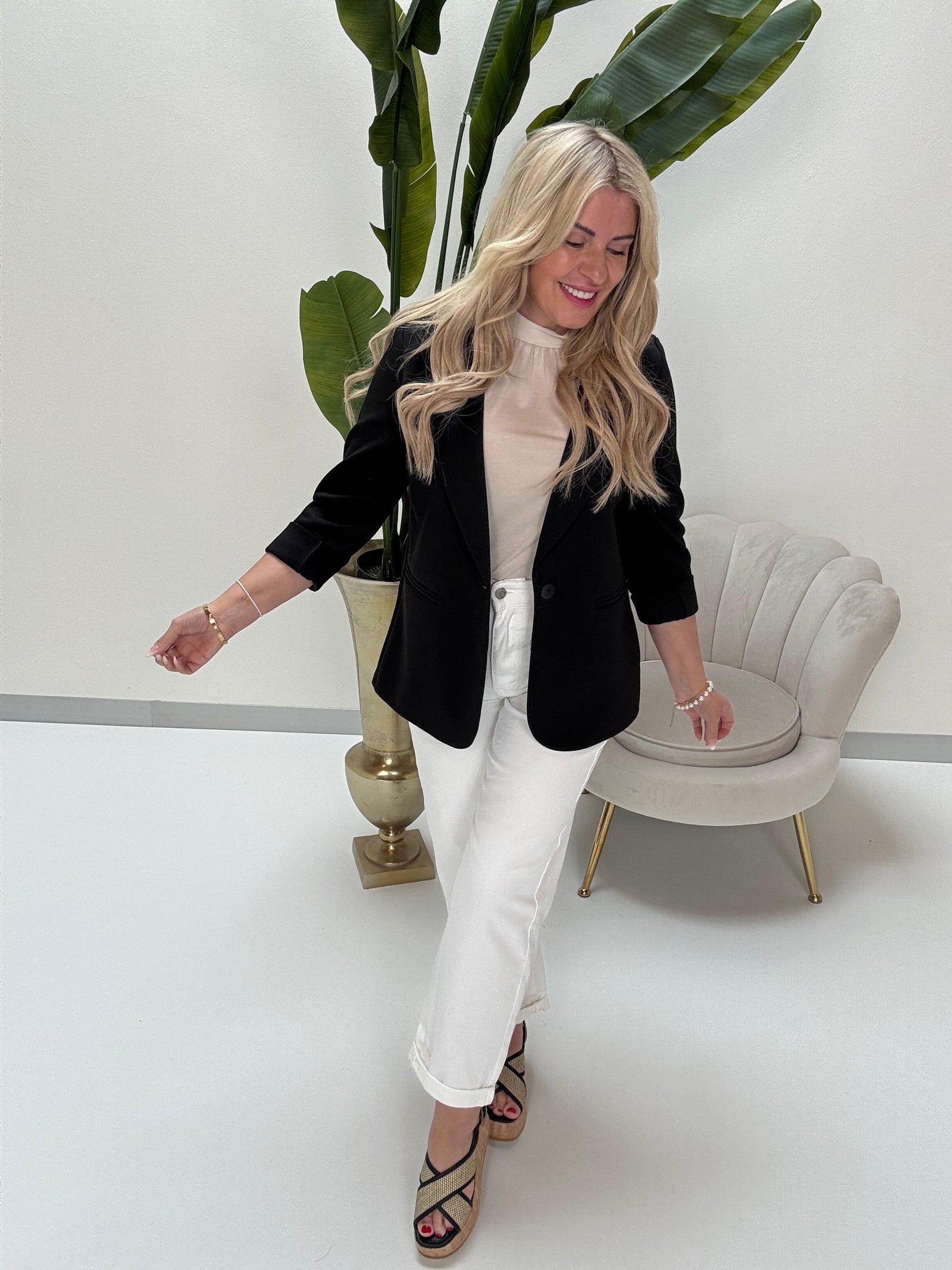 Stretch Butterstoff Blazer LOOK TO THE SKY schwarz