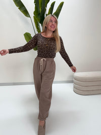Stylische Barrel Hose COZY MYSTIQUE taupe mit Tunnelzug