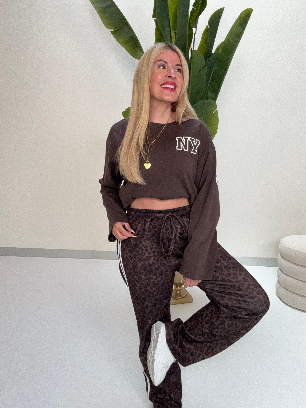 Statement Sweater braun NEW YORK