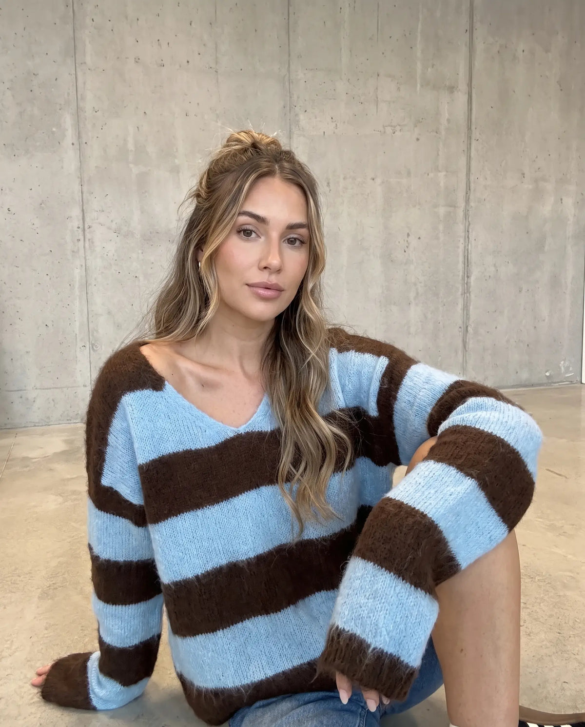 Kuschelweicher Strickpullover mit Alpakaanteil blau/braun