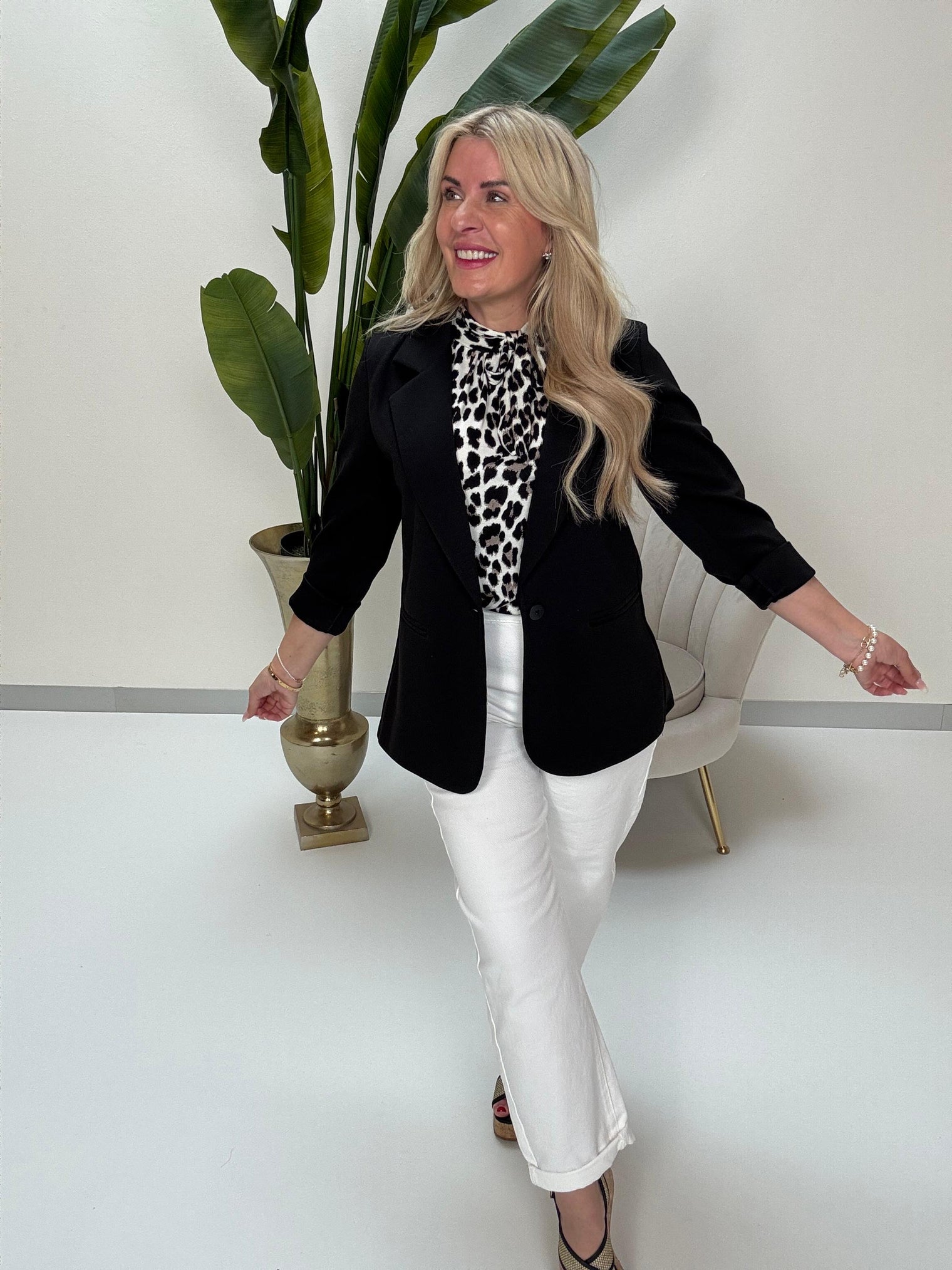 Stretch Butterstoff Blazer LOOK TO THE SKY schwarz