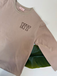 Statement Sweater hellbraun NEW YORK
