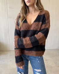 Kuschelweicher Strickpullover mit Alpakaanteil schwarz/braun