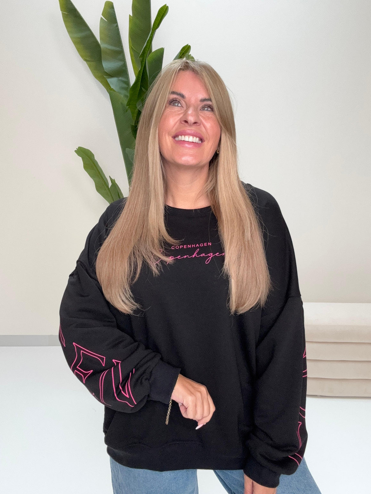 Sweater mit Rückenprint COPENHAGEN schwarz