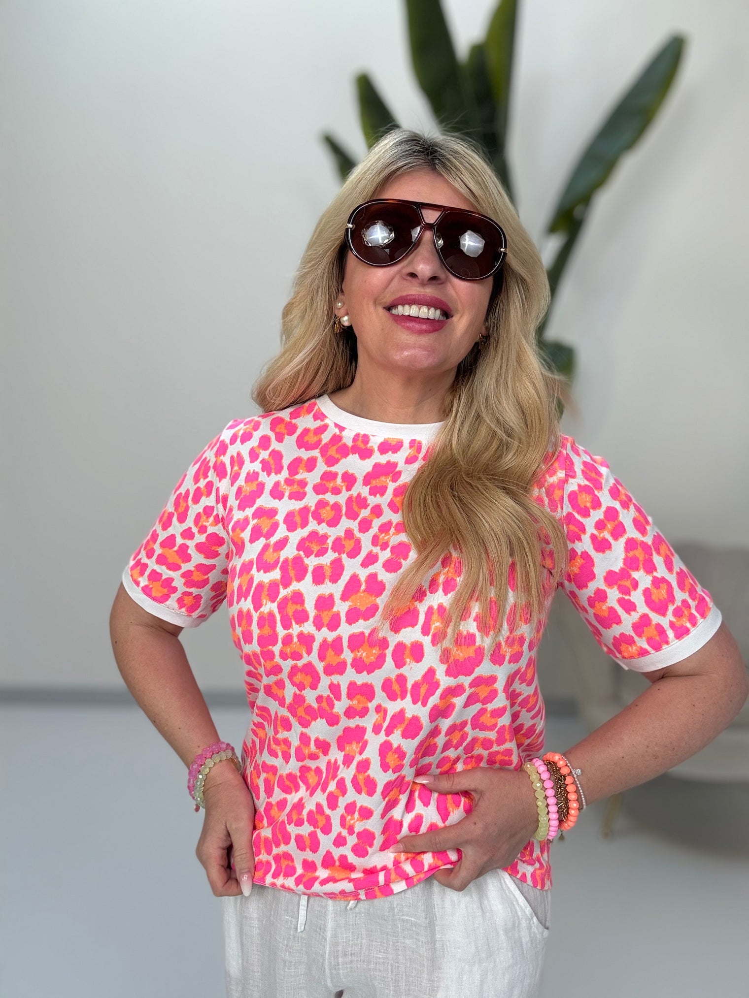 Statement Shirt weiß LEO POWER hot pink&orange
