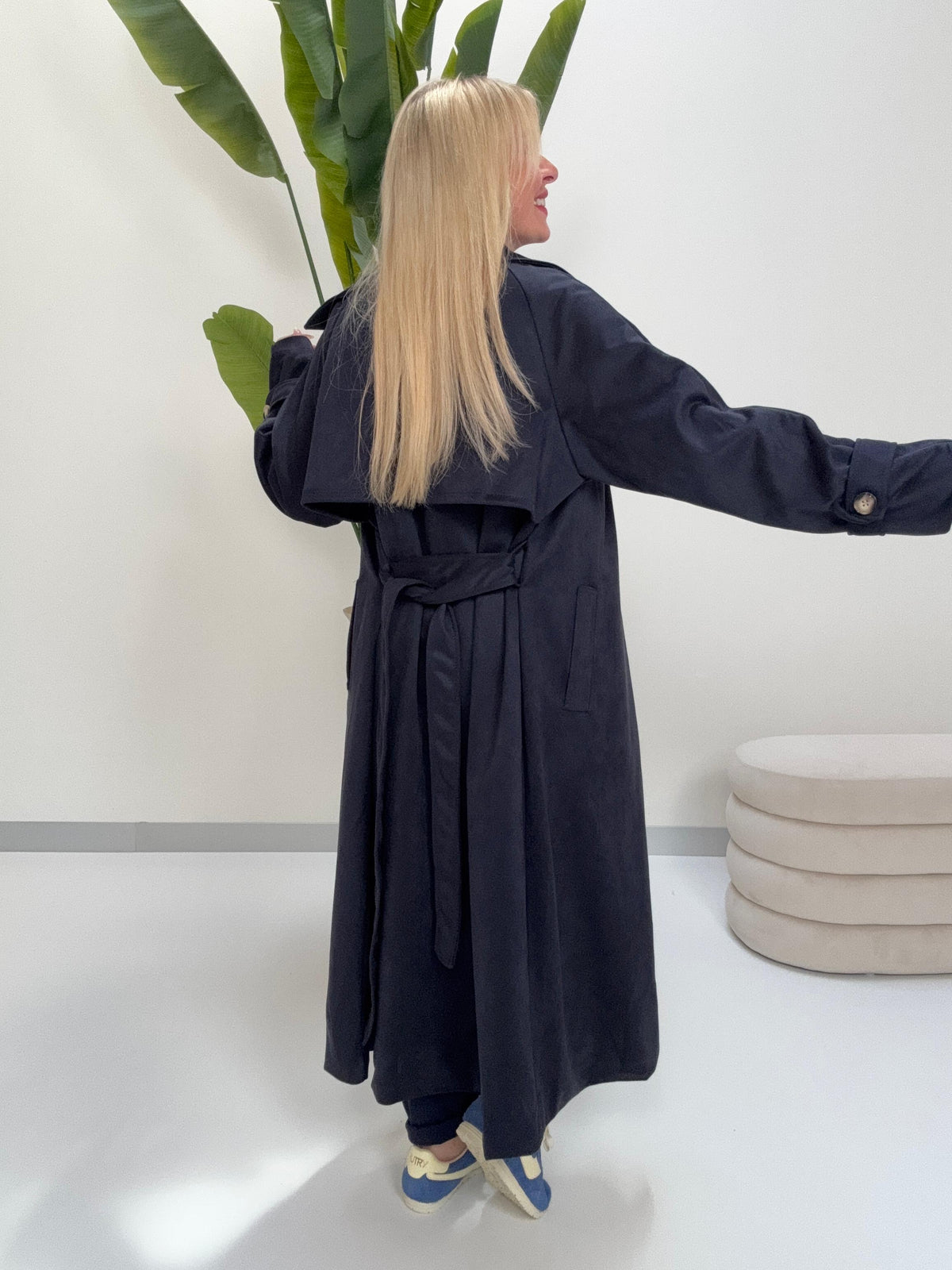 Velours Trenchcoat COZY KISS mit LEO Innenfutter mitternachtsblau
