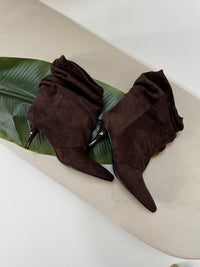 Velours Stiefelette mit kurzem Schafft dark chocolate