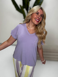 Basic Shirt KEEP IT SIMPLE mit V-Ausschnitt flieder