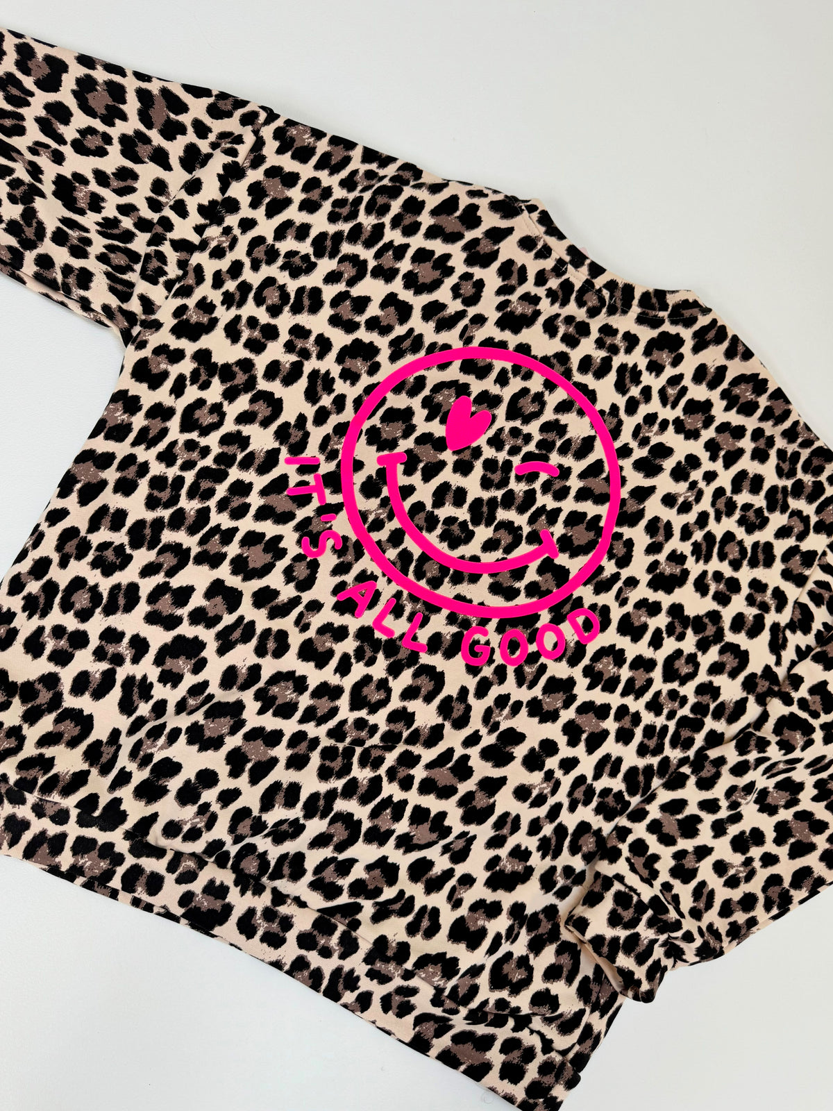 Oversize Sweater beige Leo ITS ALL GOOD pink mit Rückenprint