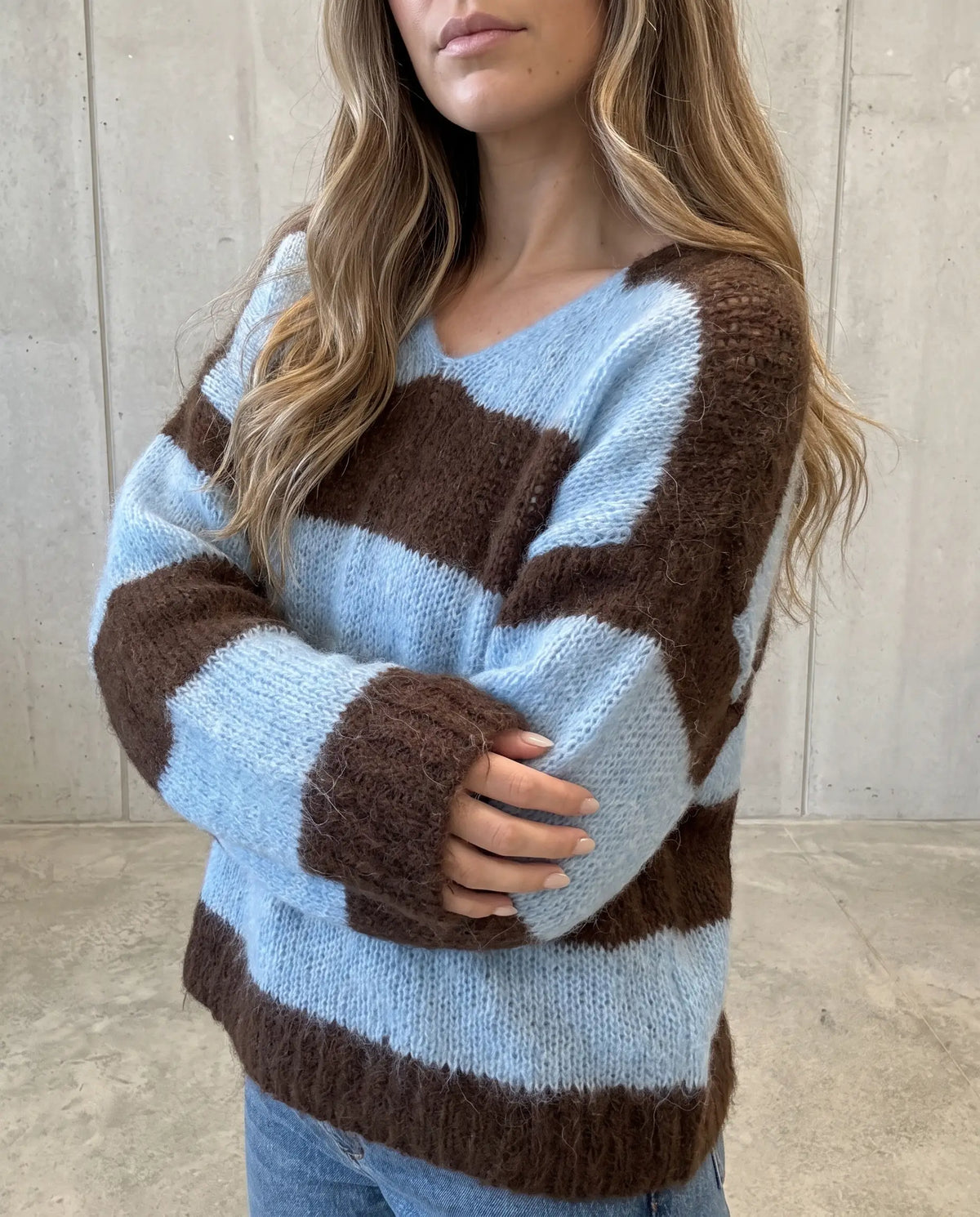 Kuschelweicher Strickpullover mit Alpakaanteil blau/braun