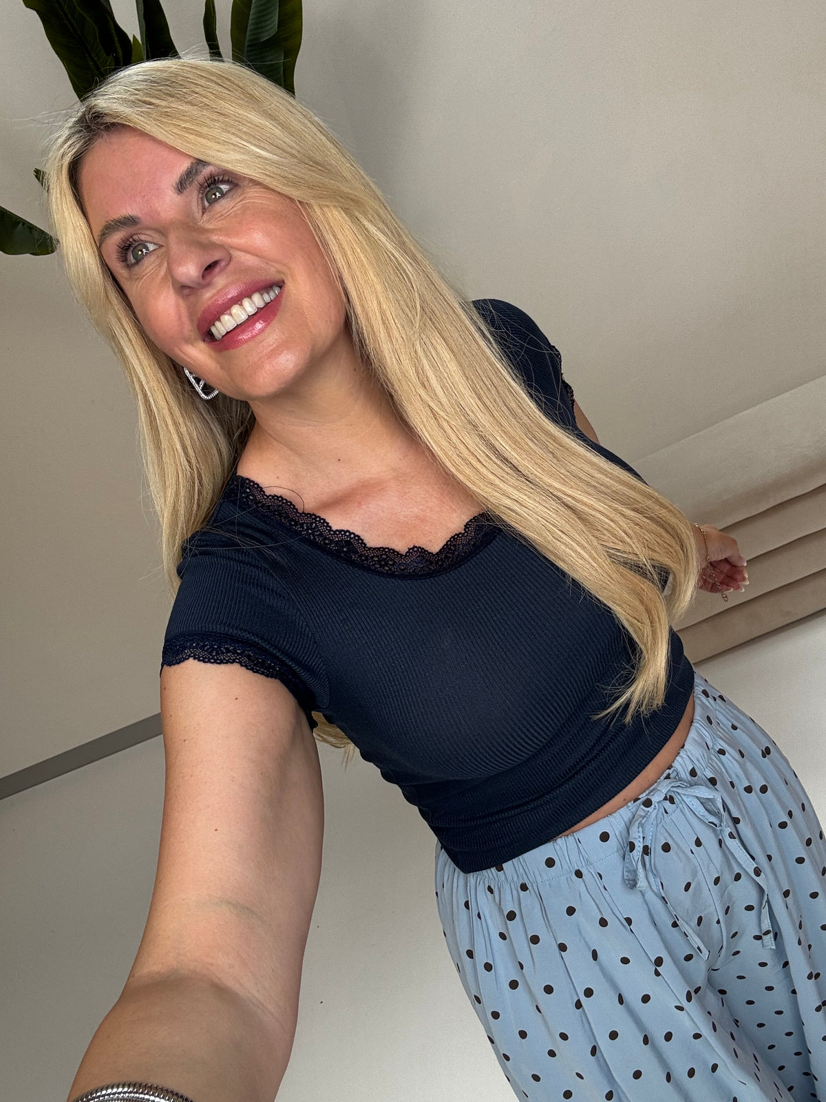 Shirt mit Spitzenrand BASIC PRINCESS blueberry
