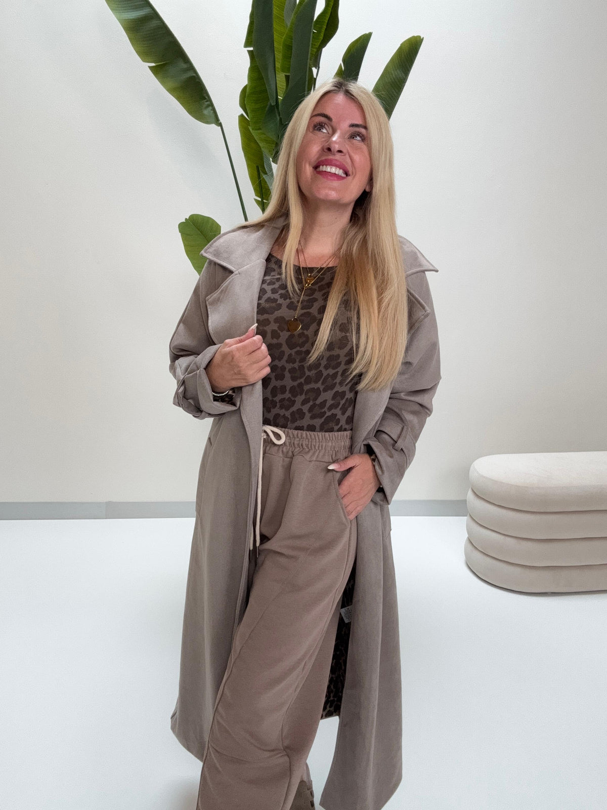 Velours Trenchcoat COZY KISS mit LEO Innenfutter storm grey