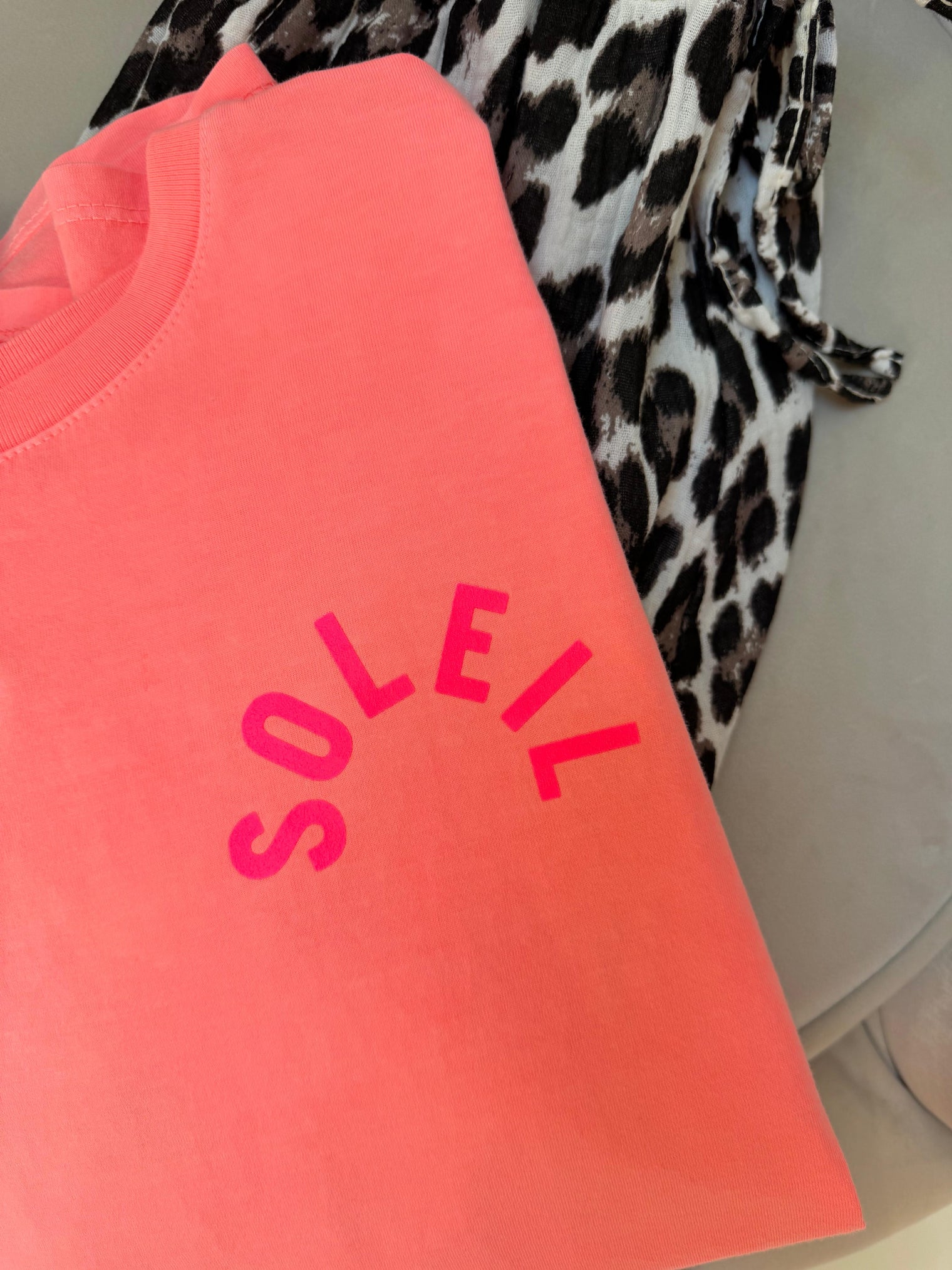 Statement Shirt peach SOLEIL mit Rückenprint