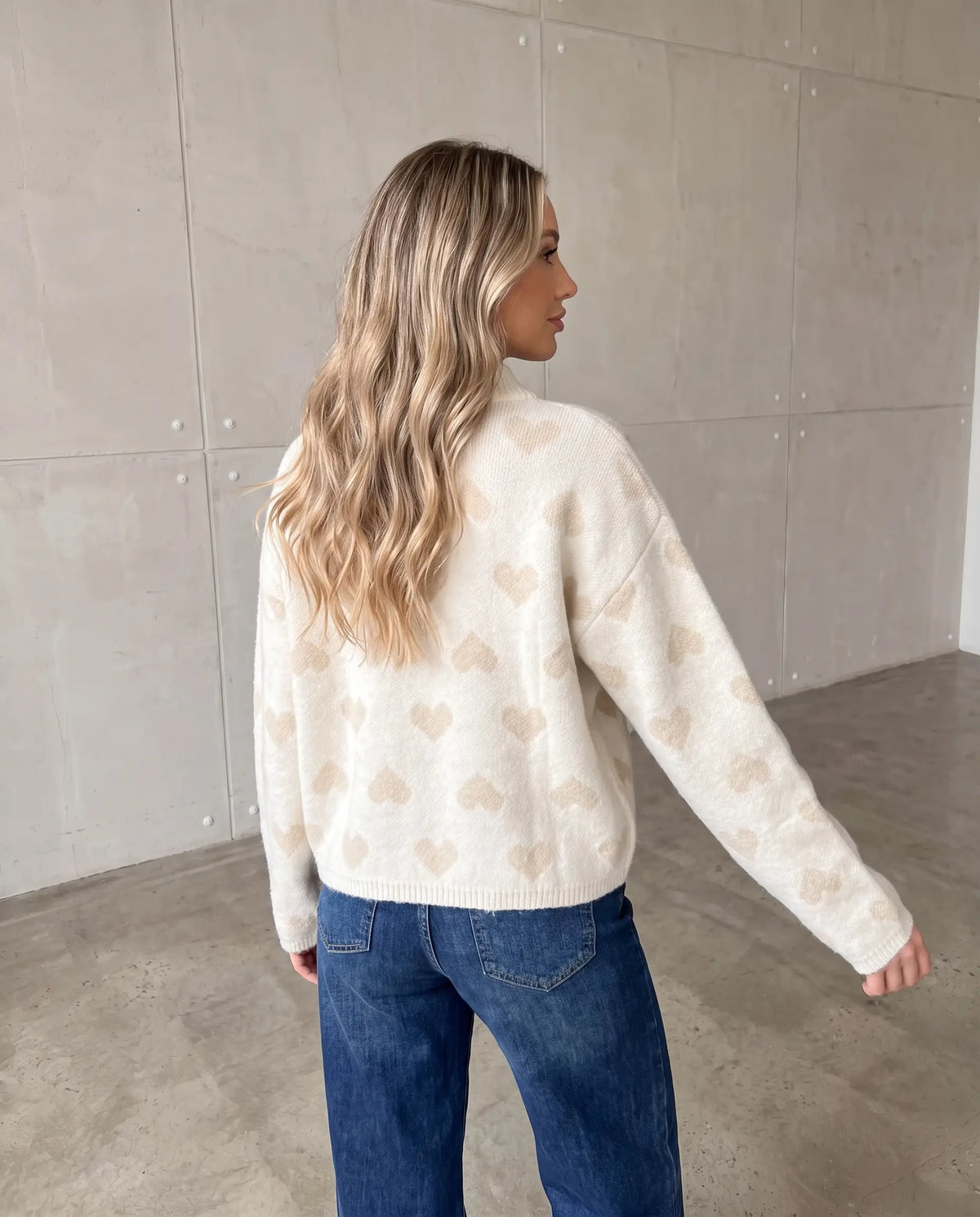 Zipper Strickjacke mit Herzchen weiß/creme