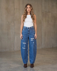 Destroyed Ballon/Barrel Jeans mit umgeklapptem Fashion Bund