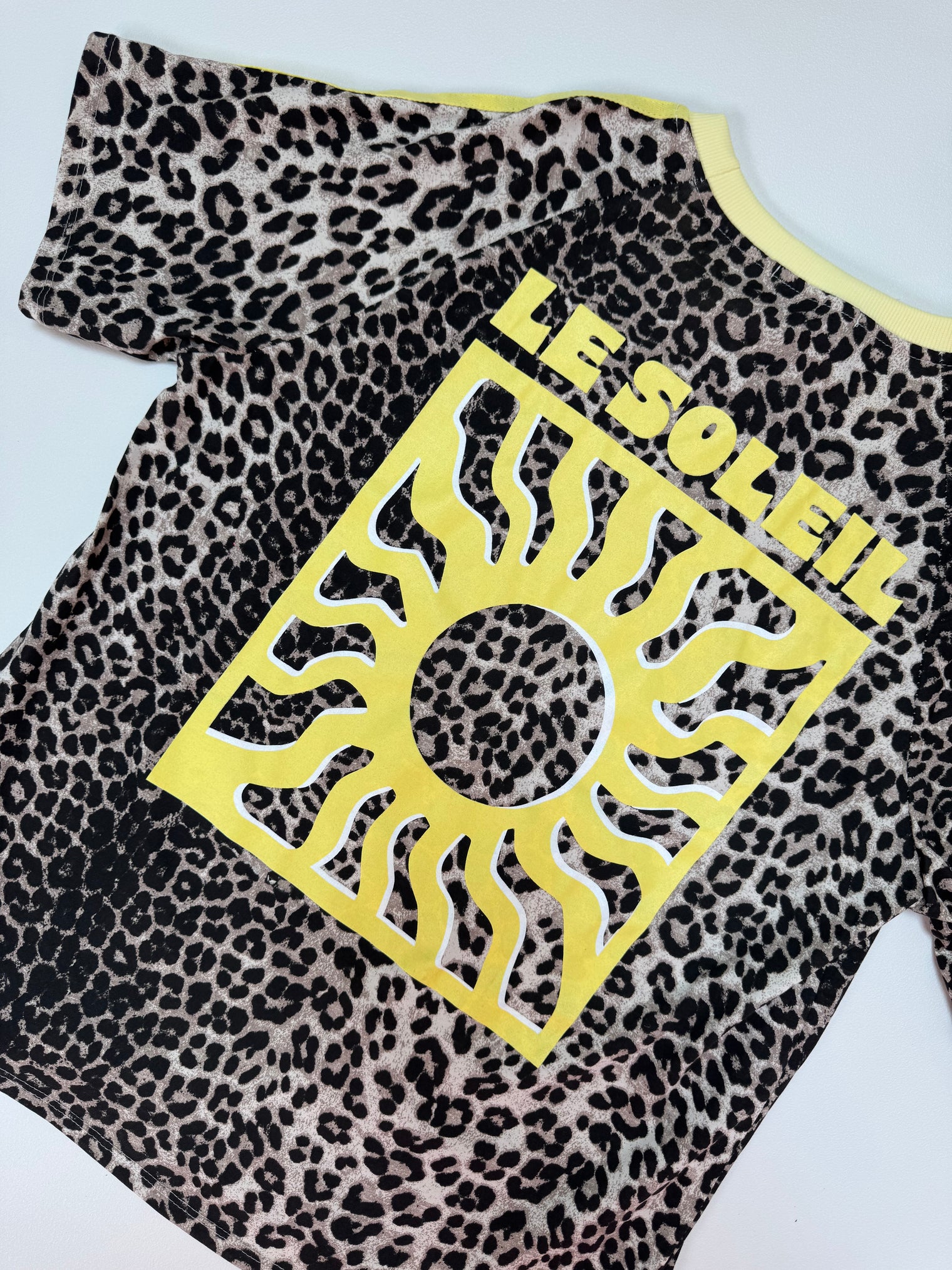 Statement Shirt leo LE SOLEIL GELB mit seitlichen Streifen