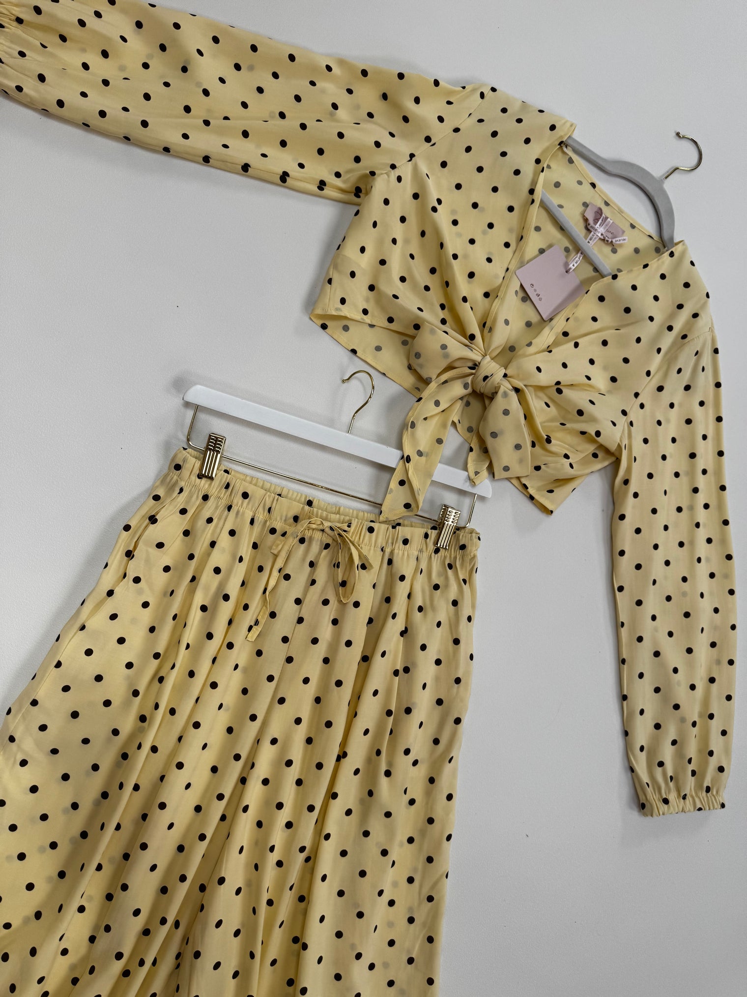 Bindebluse POLKA DOTS LOVE buttermilk lemon/ coffee
