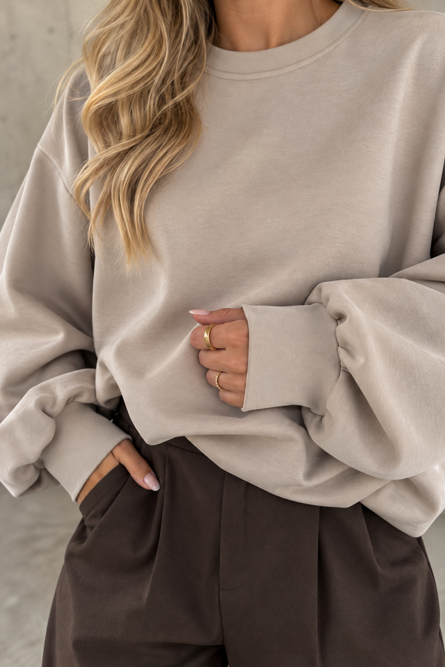 Butterstoff Pullover mit Gummizug unten beige