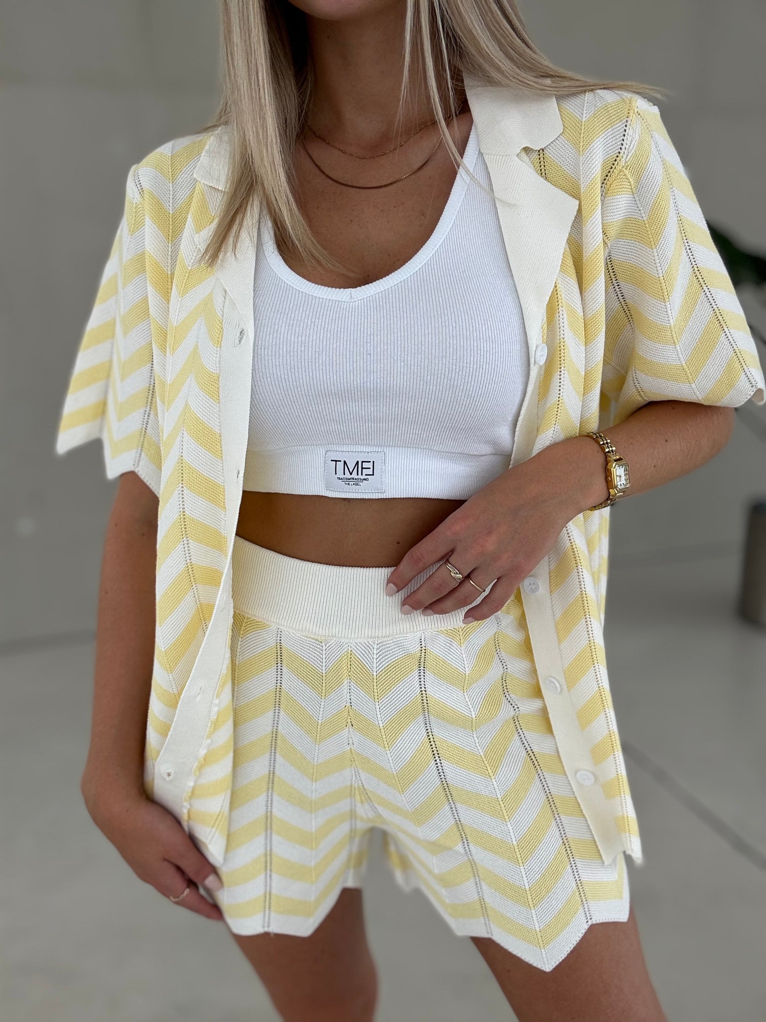 Häkelshirt WAVY VIBES weiß/buttermilk yellow
