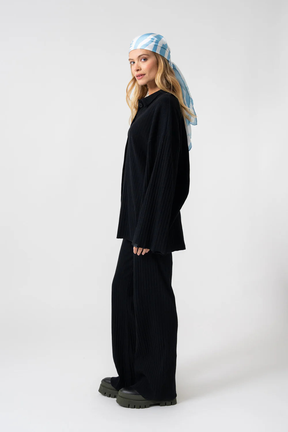 OH APRIL Lyle Flared Pants black