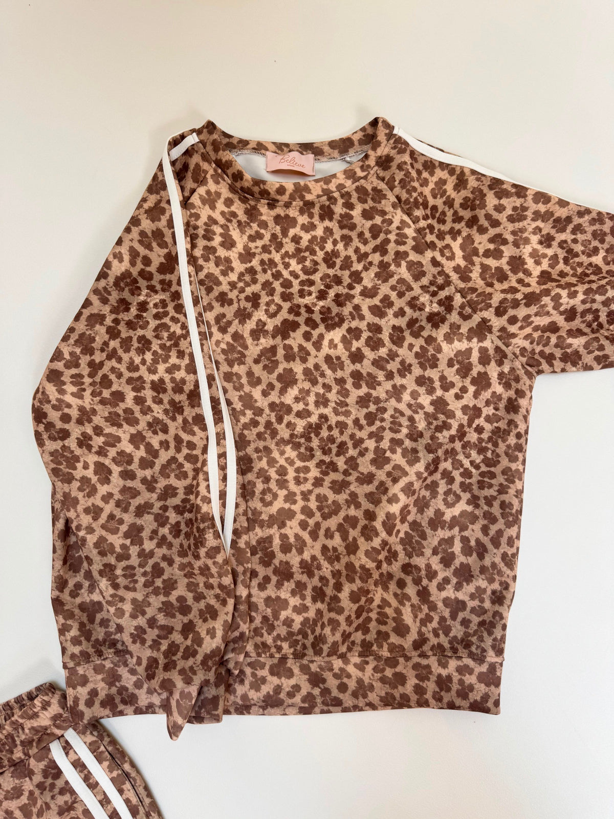 Butterstoff Sweater LEO LOUNGE hellbraun/braun