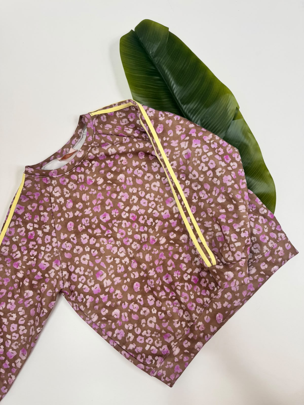 Butterstoff Sweater LEO LOUNGE braun/flieder
