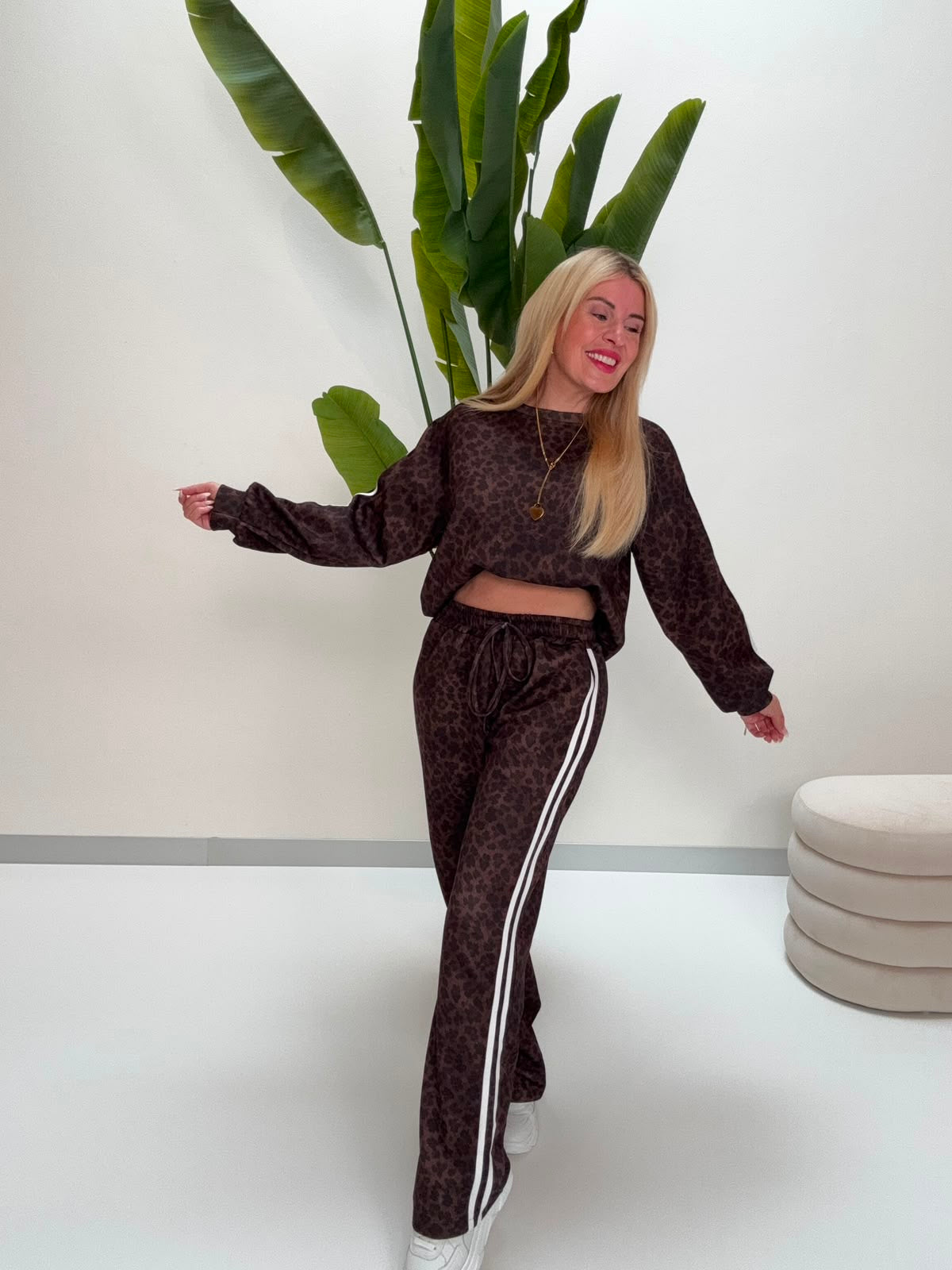 Butterstoff Sweater LEO LOUNGE braun/schwarz